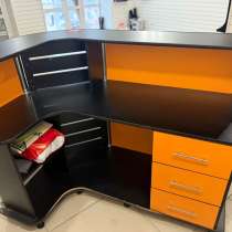 Стойка ресепшен угловой бу, в Невьянске