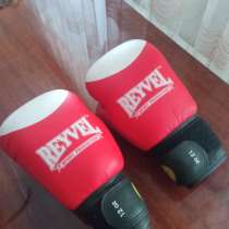Продам боксерские перчатки новые, в г.Луганск