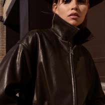 Бомбер Zara, в Москве