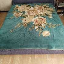 Продаю двухспальную кровать цена 500, в Кургане