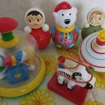 Игрушки детские : юла-карусель и неваляшки, в Каменске-Уральском