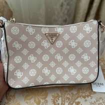 Сумка Guess оригинальная! Очень красивый и нежный цвет, в Ставрополе