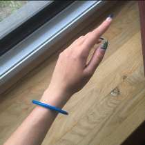 Синий браслет, в Санкт-Петербурге