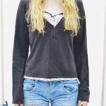 Кофта коричневая с капюшоном и вставкой цветочной, в Москве