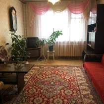 Сдаётся двухкомнатная квартира с мебелью за 12 тыс. руб, в Набережных Челнах