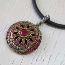 Серебряная подвеска с корундами и фианитами, в Санкт-Петербурге