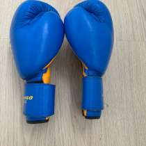 Кожаные боксерские перчатки 10 OZ, в Санкт-Петербурге