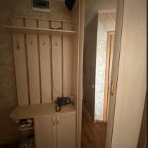 Шкаф в прихожую, так же они разделяются, в Саратове