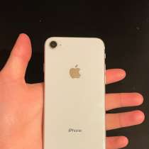 IPhone 8 64gb, в Москве
