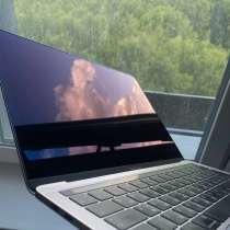 Apple MacBook pro 13 8gb 512SSD, в Москве