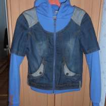 куртка джинсовая на девочку 40-42разм, в Чебоксарах