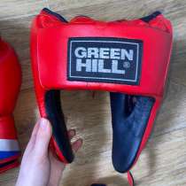 Шлем и перчатки боксерские, в Ульяновске