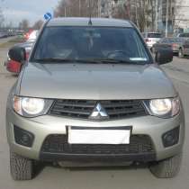 Продается Mitsubishi L200 бежевый универсал 5 дверей, 2011 г, в Санкт-Петербурге