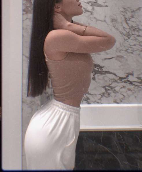 Белые штаны в Москве