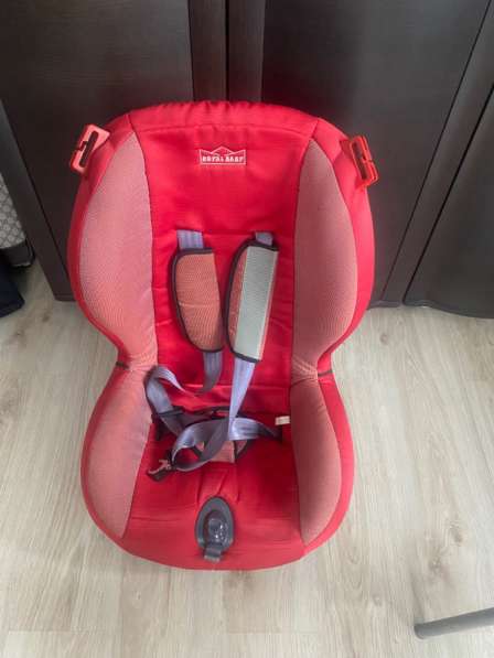 Автокресло девочек