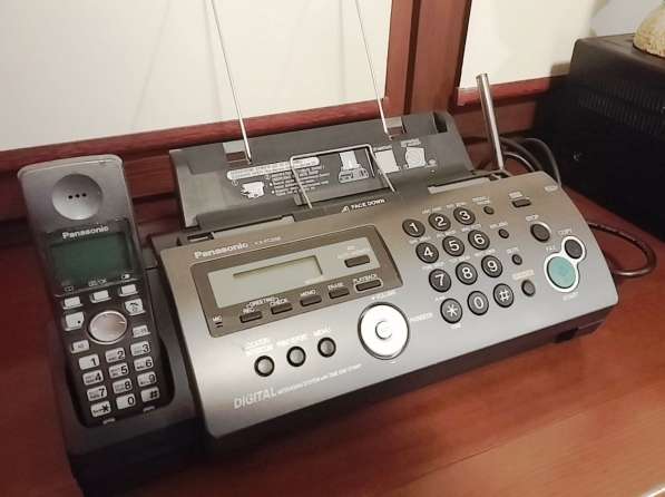 Факс. Телефакс Panasonic KX-FC228 с радиотрубкой на обычной