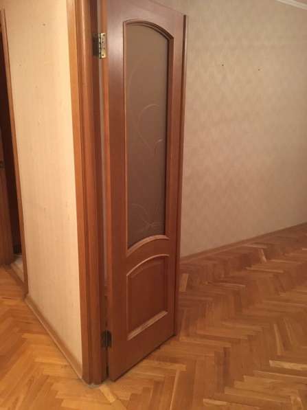 Продаю двери!!!! в Москве