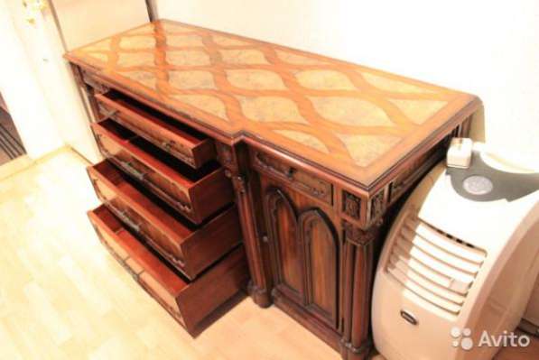 Старинный антикварный комод