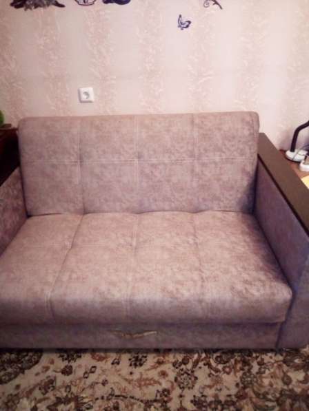 Продам диван на гарантии в Барнауле