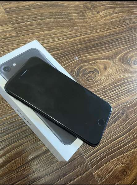 Телефон iPhone 7 32 gb