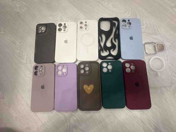 Чехлы на 16 про мах