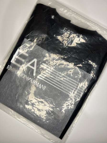 Мужская футболка Armani в Москве