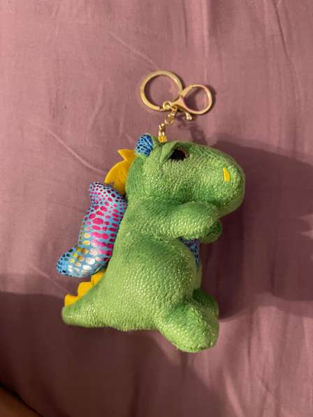 Брелок дракончик в Москве