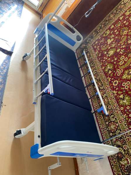 Медицинская кровать