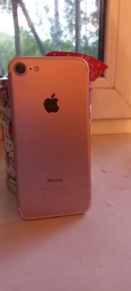 IPhone 7 32gb gold rose