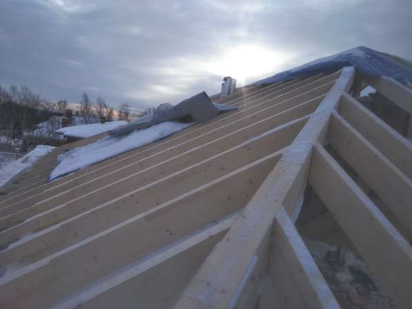 Строительство и реконструкция скатных крыш в Москве