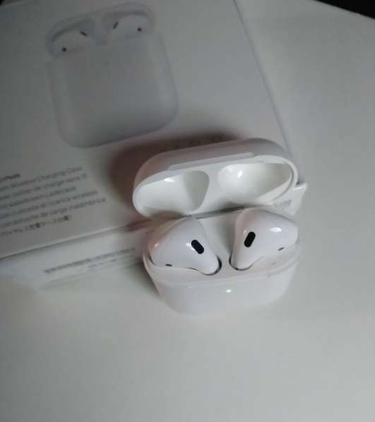 AirPods 2