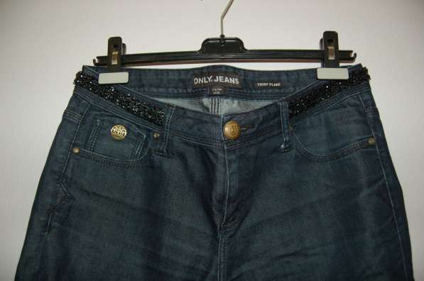 Продаются джинсы темно синие ONLY в фото 3