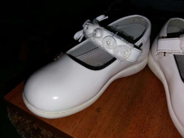 Туфли белые в фото 4