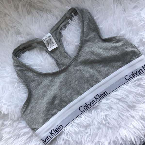 Топ Calvin Klein