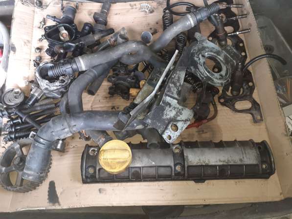 Двигатель F8Q в разбор. Есть всё!