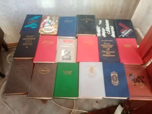 Продам книги