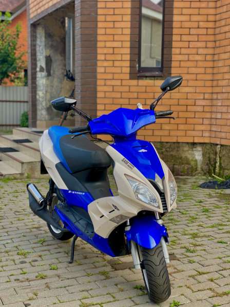 Скутер nexus f22