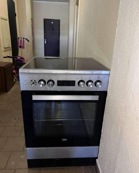 Б/у электрическая плита beko