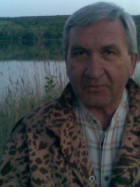Евгений, 68 лет, хочет пообщаться