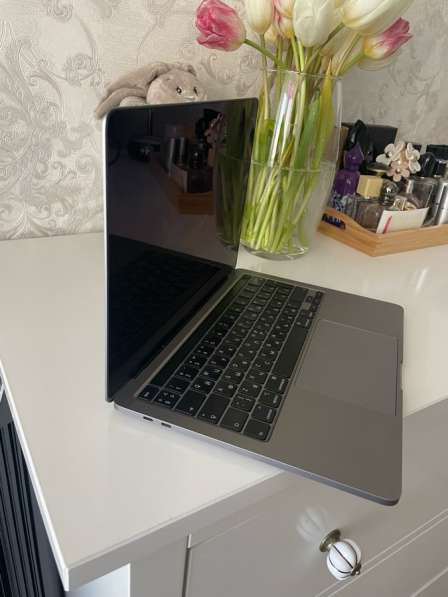 Apple MacBook Pro 13 2020 i5 в Москве фото 7