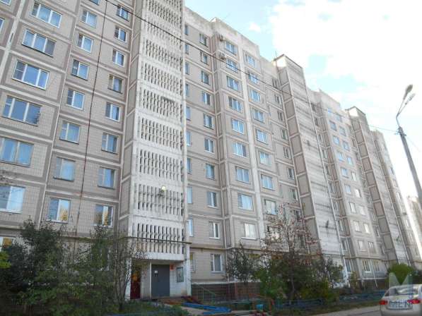 Трехкомнатную квартиру в поселке Оболенск
