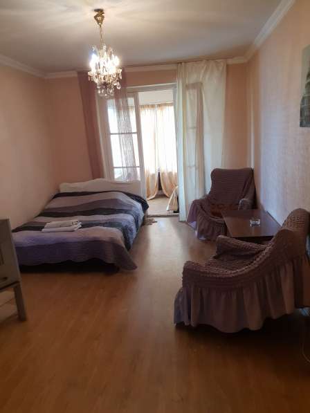 Сдается посуточно 2 комнатная бюджетная квартира в Тбилиси