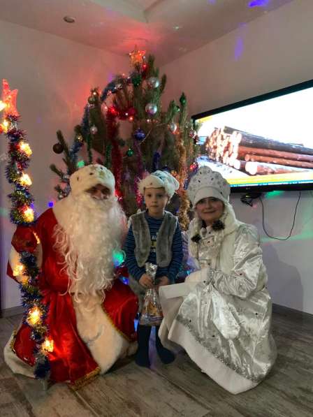 Дед Мороз, Баба Яга и Снегурочка