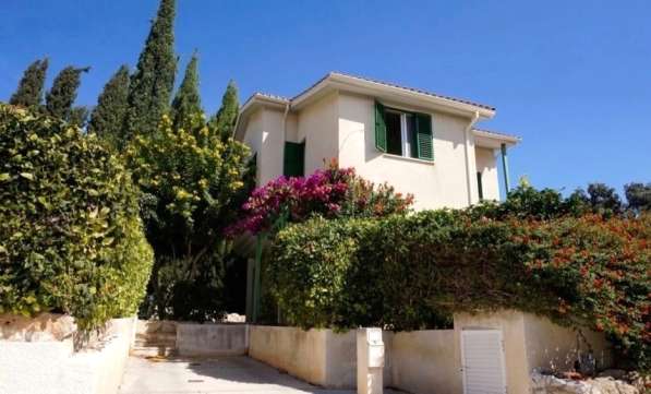 Отдельный дом в Пафосе-Кипр