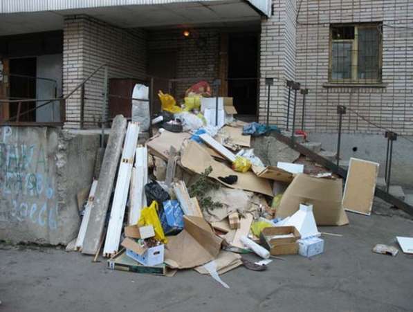 Вывоз строительного мусора с грузчиками в Москве