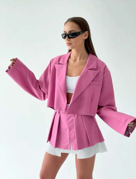 Женский костюм