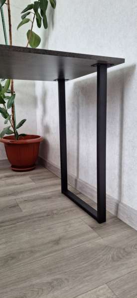 Стол лофт в Саратове