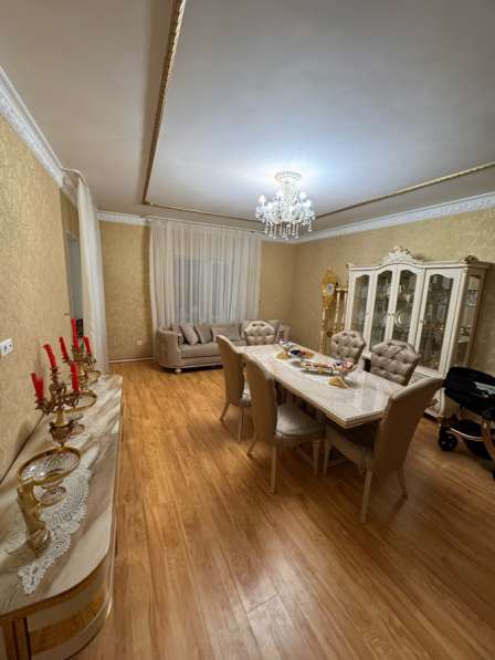 Стол со стульями