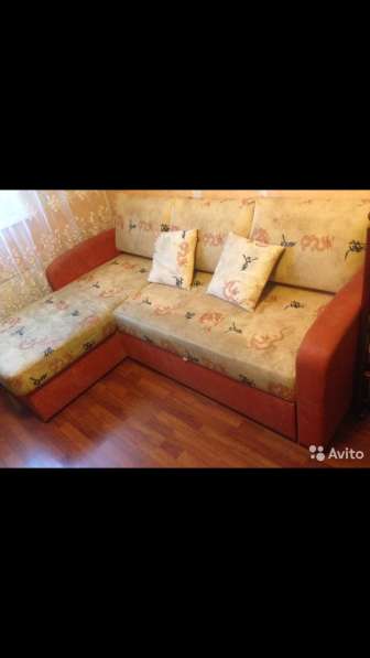Двухспальный угловой диван с комодом