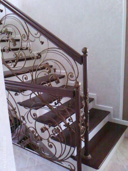 Изготовление лестниц из массива, дуб, ясень, лиственница в Владимире фото 3